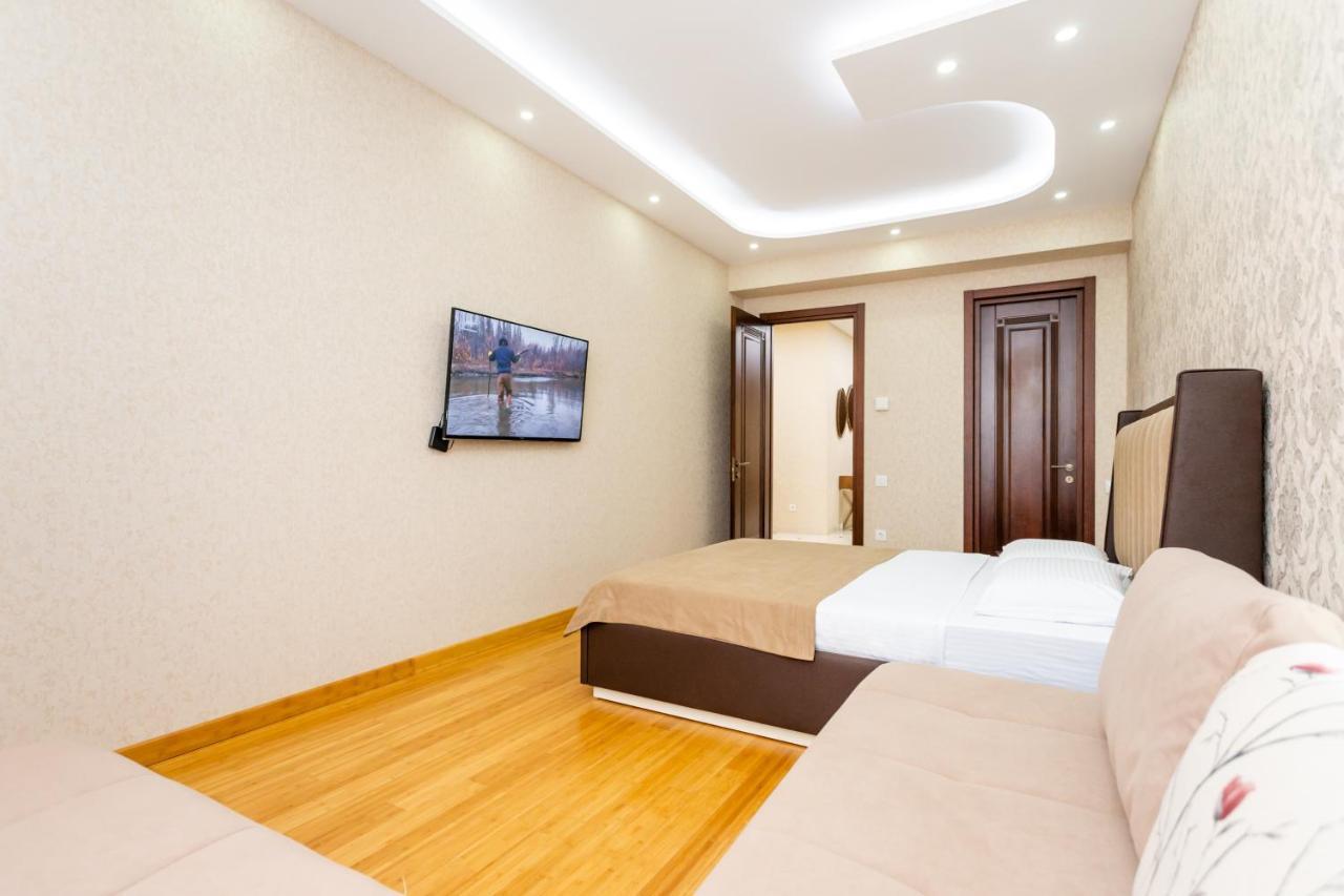 Central Cozy 3Bd-2Bath Apartment Tbilisi Exterior photo
